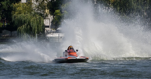 而尽管密尔 而尽管密尔